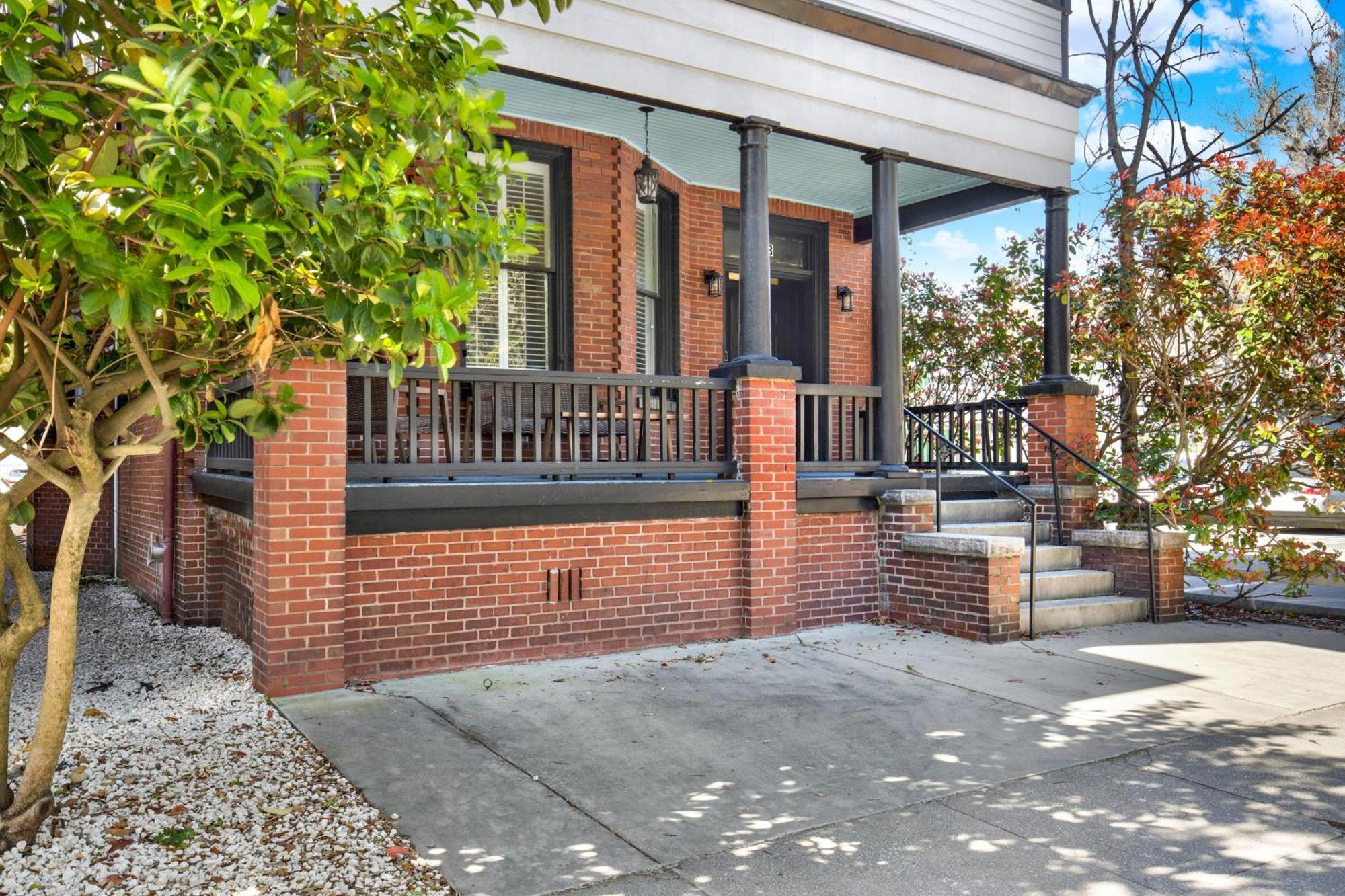 Starland Perch Estate Savannah